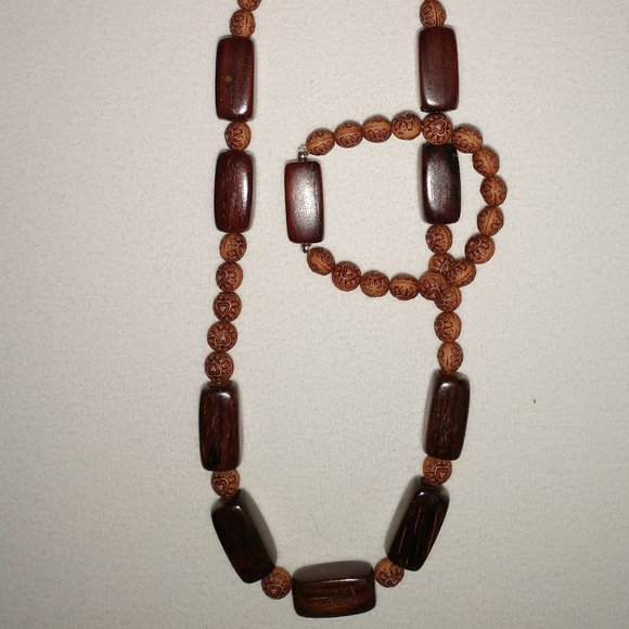 Chunky Woodn Beaded Necklace and Bracelet  / Man or Woman - Picture 6 of 6